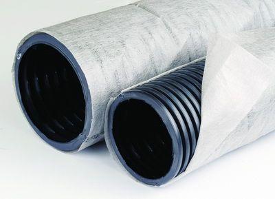Труба гофрированная двустенная ПНД гибкая дренажная d110мм с геофильтром SN8 перфорация 360град. черн. (уп.50м) DKC 141911A-8K