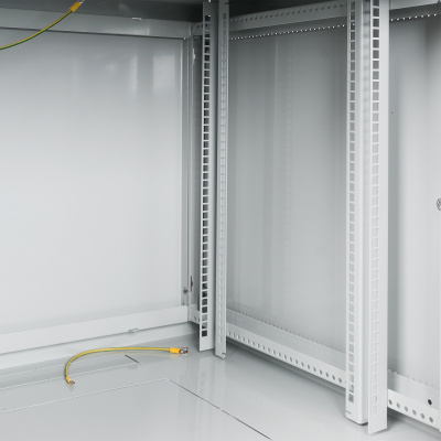 Настенный телекоммуникационный разборный шкаф 19, 600х350, 6U с перфорированной дверцей