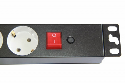 Блок розеток 220В, 8П, 19", 1U